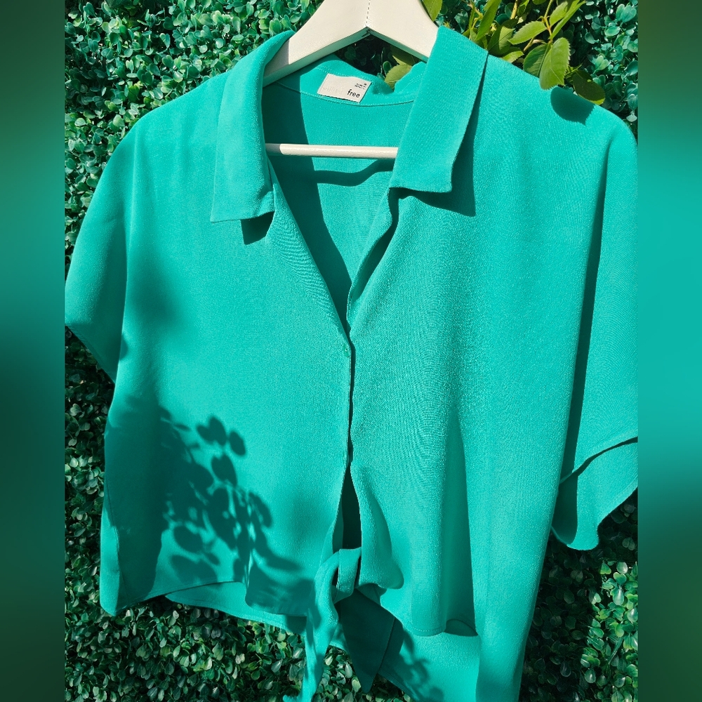 Aritzia top